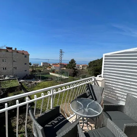 Apartament Toni Podstrana