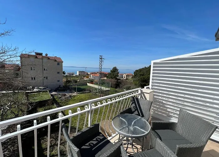 Apartment Toni Podstrana